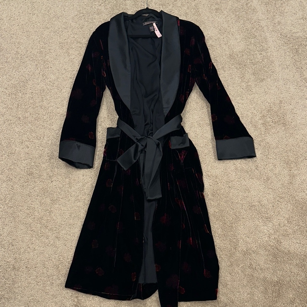 Victoria's Secret Elegant Black Robe- Velvet feel & Satin